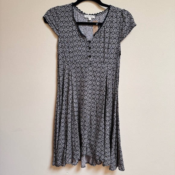 Irene’s Story Boho Floral Print Knee Length Dress - Picture 2 of 9